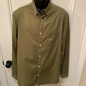 Men’s H&M Olive Green Button Down Shirt.